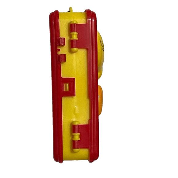 2001 Shakespeare Tweety Bird Kids Mini Tackle Box Red Two-Sided Compartments - Picture 7 of 11